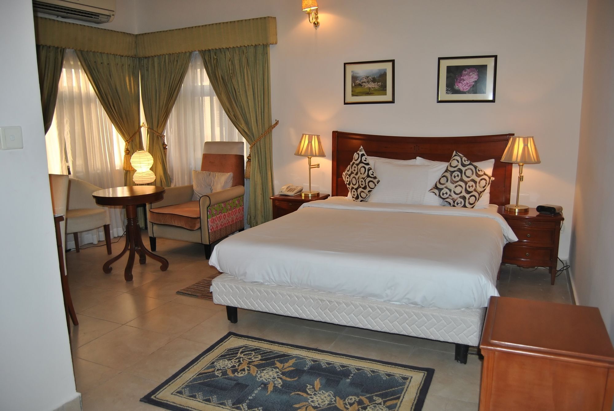 Three Arms Hotel Lagos Exterior foto